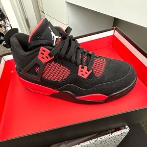 Jordan 4 Retro Red Thunder sneakers
